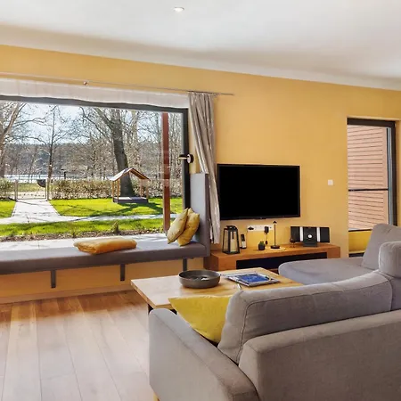 Nyaraló Ferienhaeuser Im Sternenpark Am Lochow